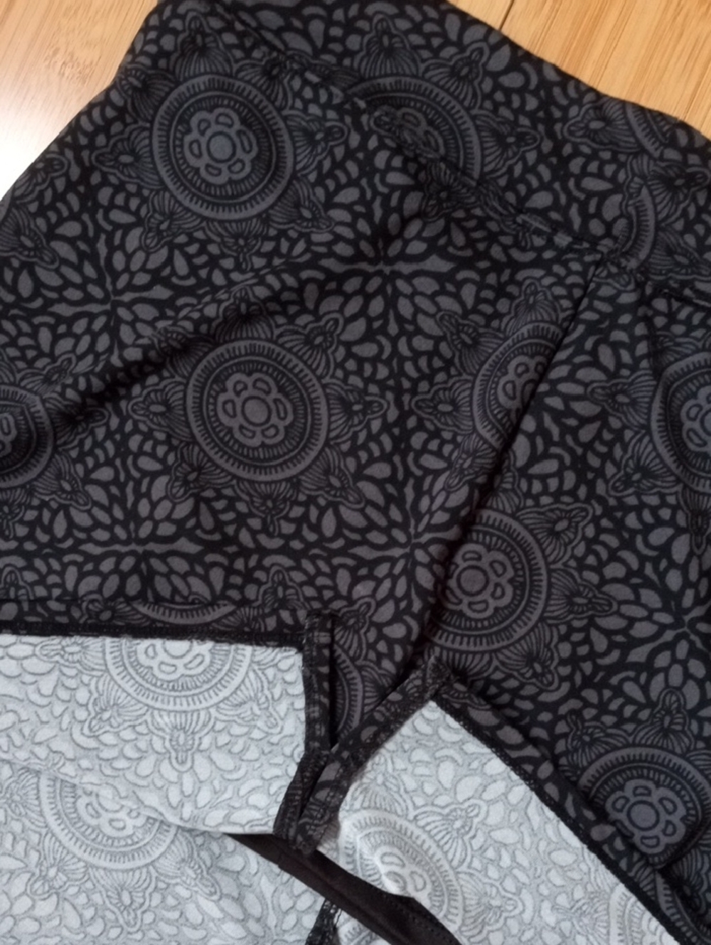 NWT Colorado Clothing Tranquility Chic Patterned Skort in Dark Sunstone Size M - Picture 14 of 14